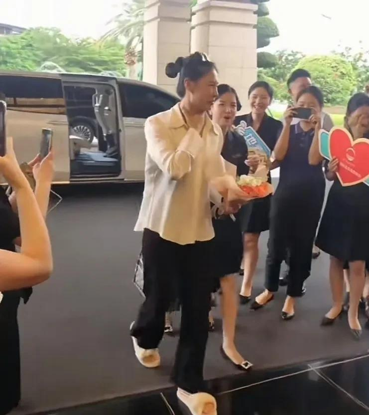 src, 两支球队截