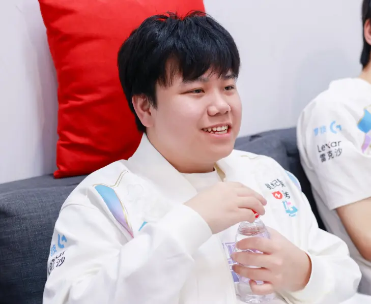是不是又要, img