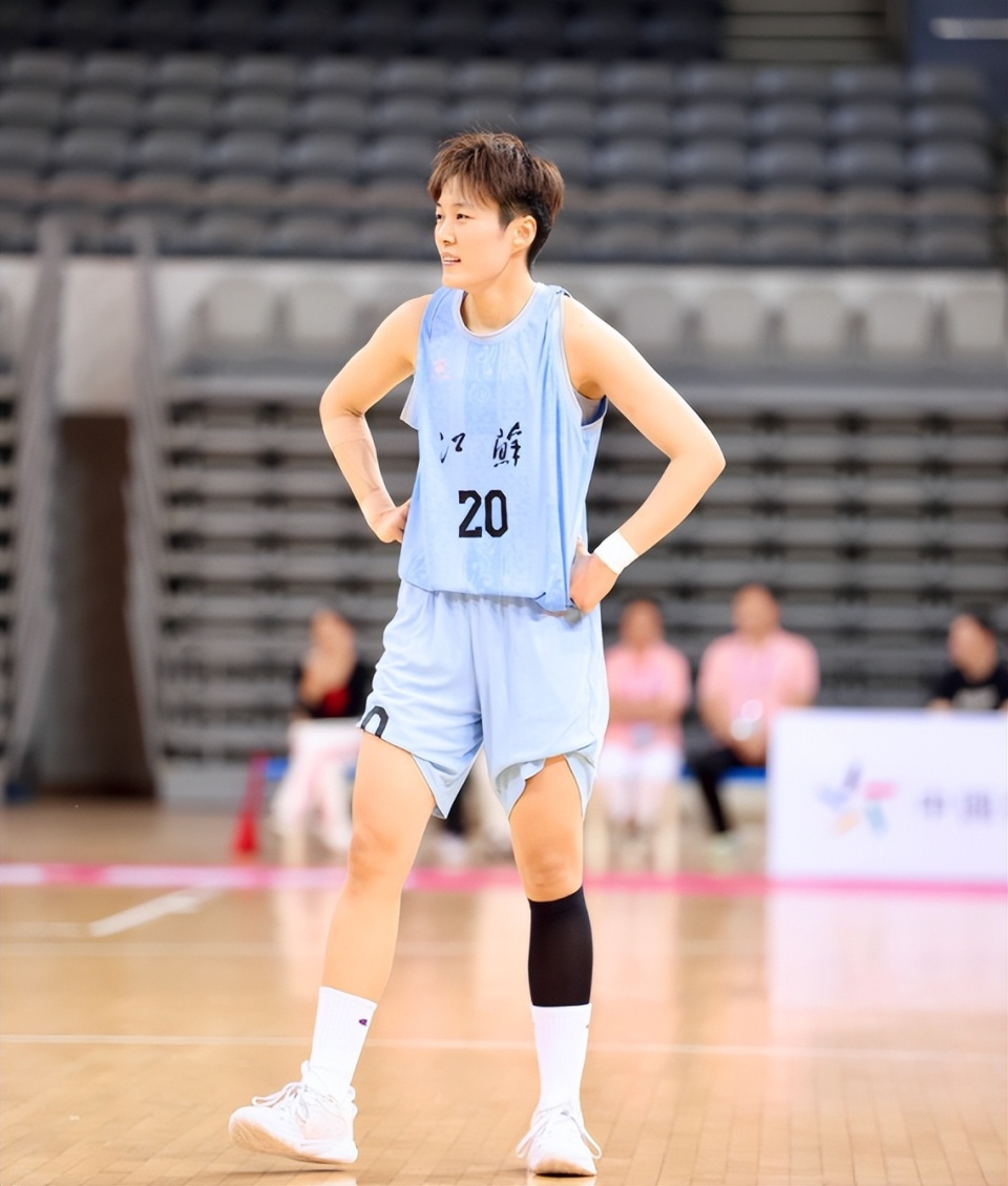 武汉赛区首, 篮这样的总 武汉赛区首, 篮这样的总