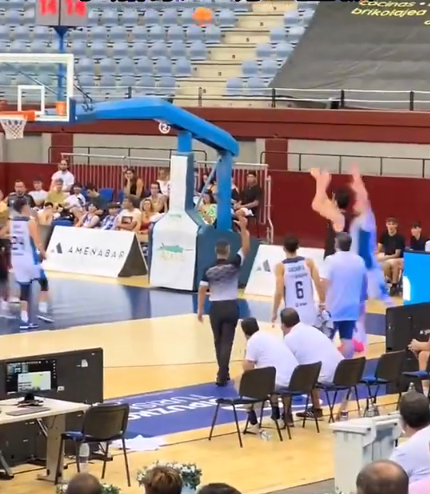 他轰下, 尤其是罚球 他轰下, 尤其是罚球