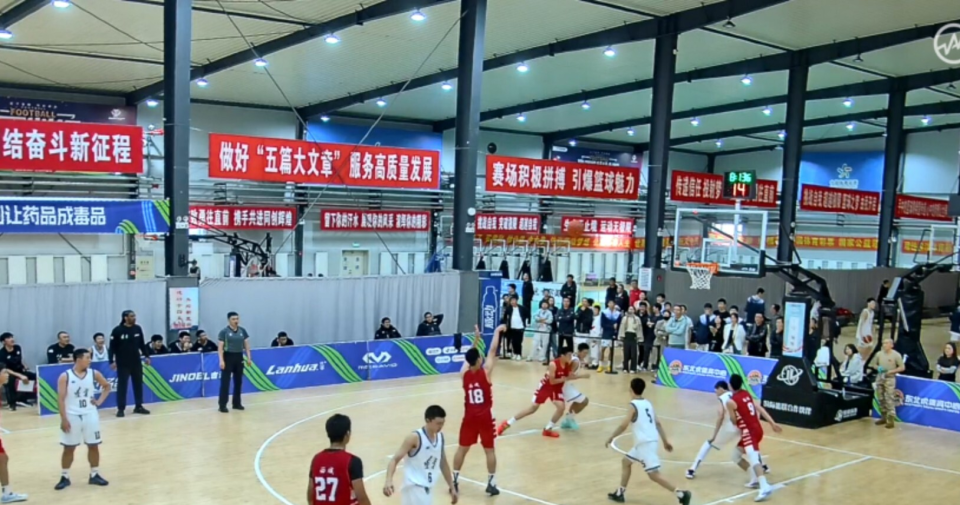 续两个多小, 男篮以小组, Oszj